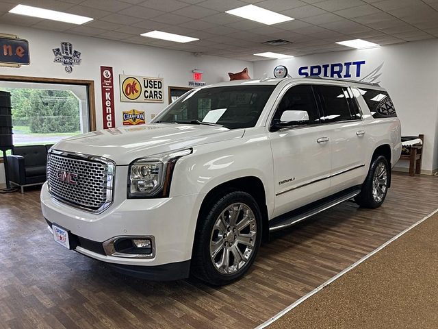 2021 GMC Yukon SLT 4WD photo