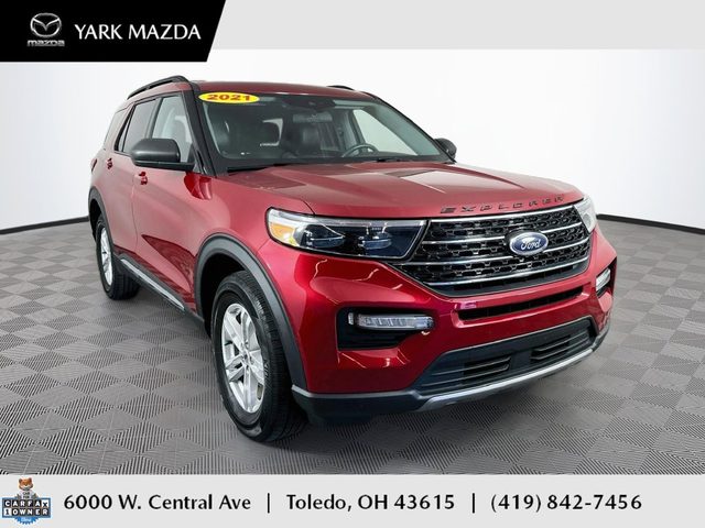 2021 Ford Explorer XLT 4WD photo