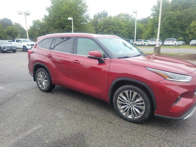 2021 Toyota Highlander Platinum AWD photo