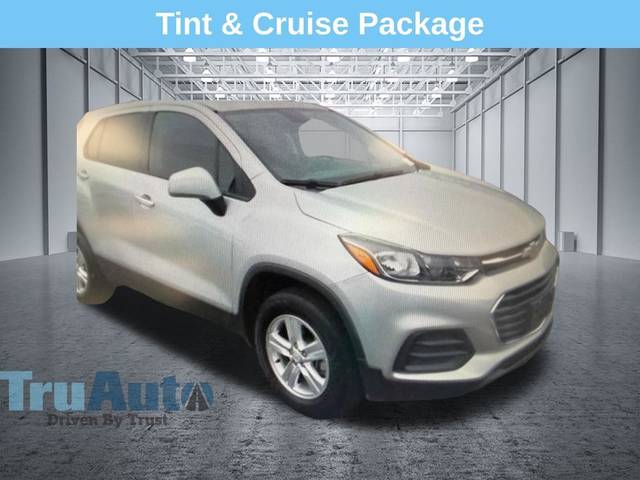 2021 Chevrolet Trax LS AWD photo