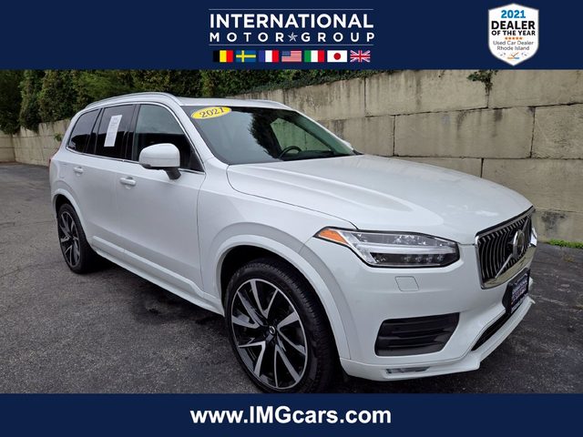 2021 Volvo XC90 Momentum AWD photo