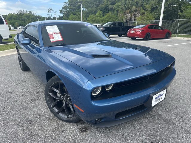 2021 Dodge Challenger SXT RWD photo