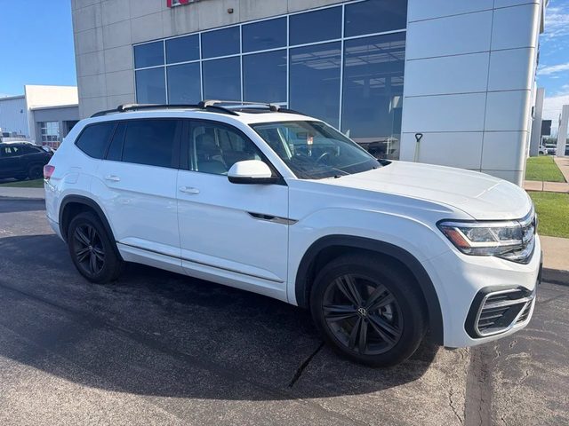 2021 Volkswagen Atlas 3.6L V6 SE w/Technology R-Line AWD photo