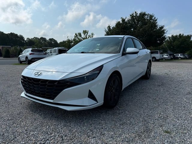 2021 Hyundai Elantra SEL FWD photo