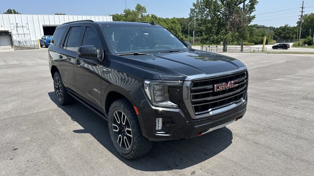 2021 GMC Yukon AT4 4WD photo