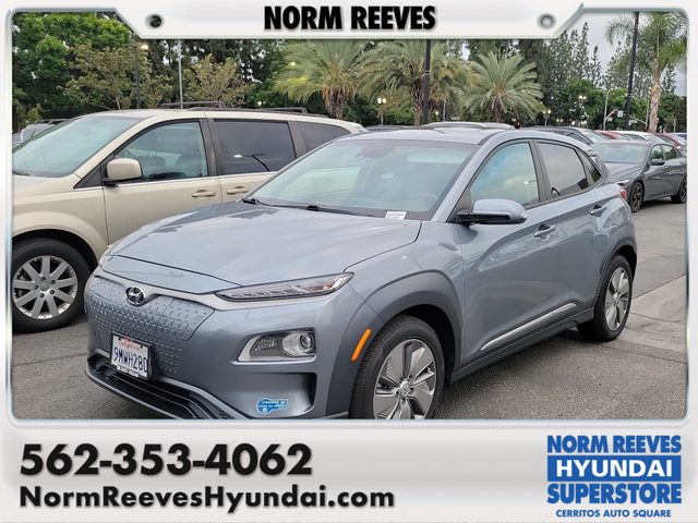 2021 Hyundai Kona Limited FWD photo