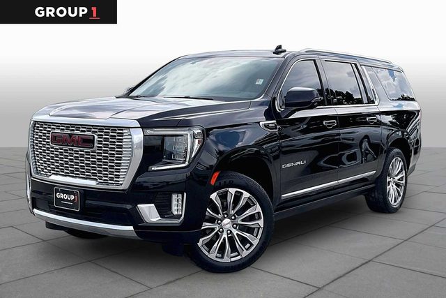 2021 GMC Yukon XL Denali 4WD photo