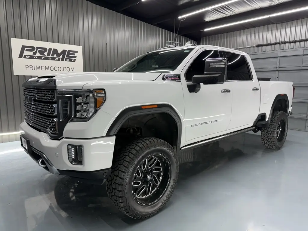 2021 GMC Sierra 2500HD Denali 4WD photo