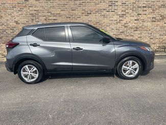 2021 Nissan Kicks S FWD photo