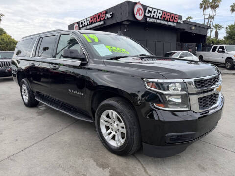 2019 Chevrolet Suburban LT 4WD photo