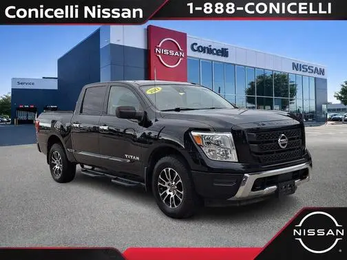 2021 Nissan Titan SV 4WD photo