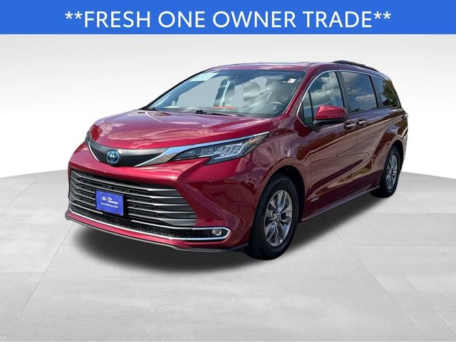 2021 Toyota Sienna XLE AWD photo