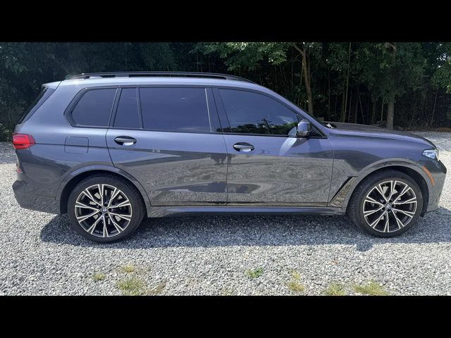 2021 BMW X7 M50i AWD photo