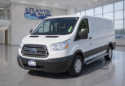 2019 Ford Transit Van RWD photo