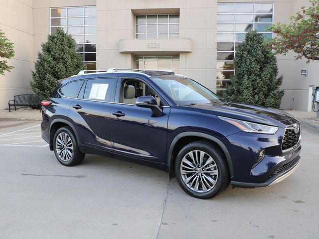 2021 Toyota Highlander Platinum AWD photo