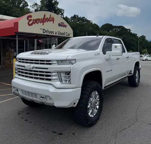 2021 Chevrolet Silverado 2500HD High Country 4WD photo