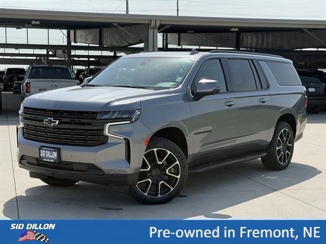2021 Chevrolet Suburban RST 4WD photo