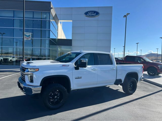 2021 Chevrolet Silverado 3500HD LTZ 4WD photo
