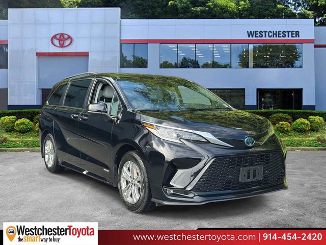 2021 Toyota Sienna XSE AWD photo