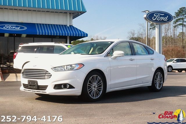 2015 Ford Fusion SE FWD photo
