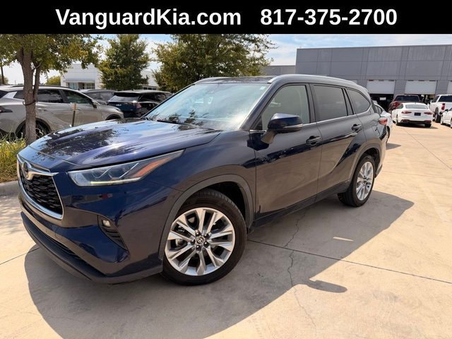 2021 Toyota Highlander Limited FWD photo