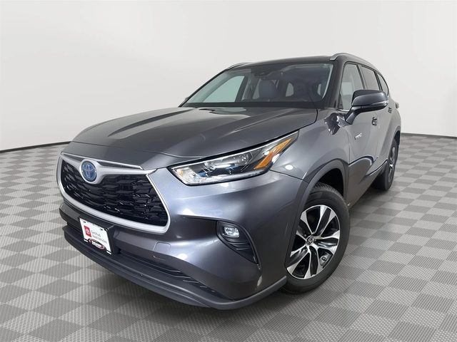 2021 Toyota Highlander Hybrid XLE AWD photo