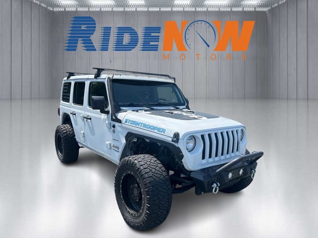 2020 Jeep Wrangler Unlimited Sahara 4WD photo