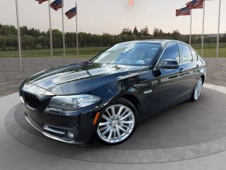 2015 BMW 5 Series 528i xDrive AWD photo