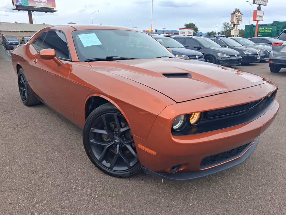 2021 Dodge Challenger SXT RWD photo