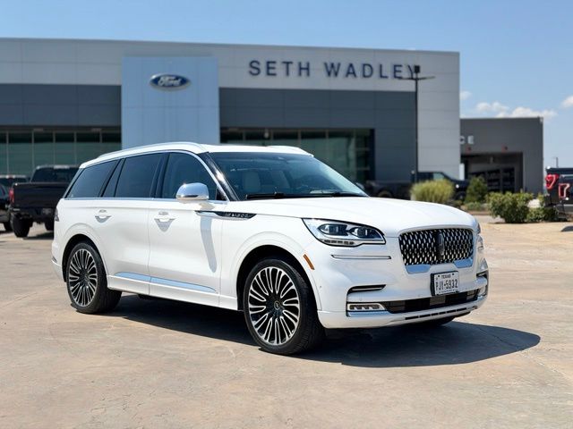 2021 Lincoln Aviator Black Label AWD photo