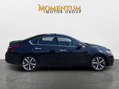 2017 Nissan Altima 2.5 SR FWD photo