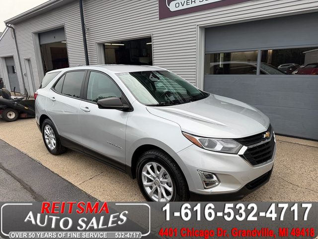 2021 Chevrolet Equinox LS FWD photo