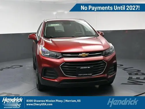 2021 Chevrolet Trax LS AWD photo