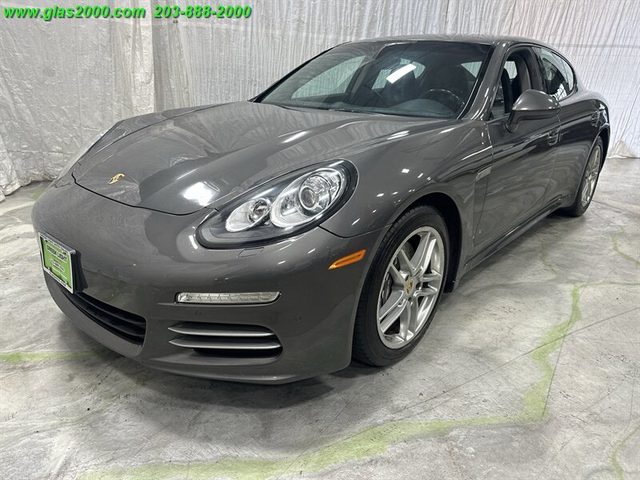 2015 Porsche Panamera 4 AWD photo