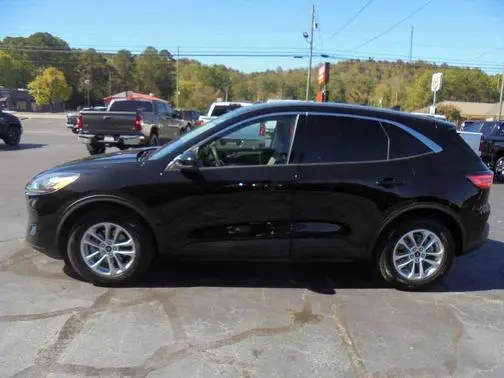 2021 Ford Escape SE FWD photo