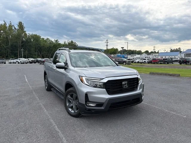2021 Honda Ridgeline RTL-E AWD photo