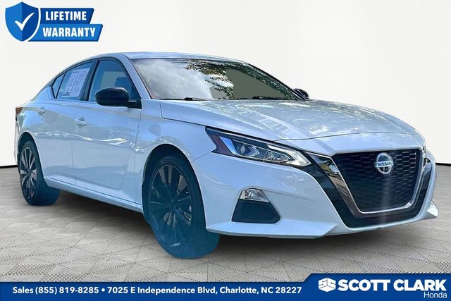 2021 Nissan Altima 2.5 SR AWD photo