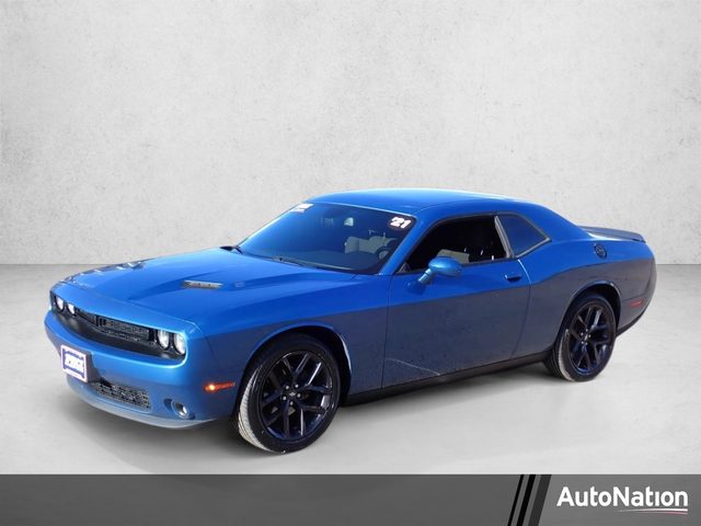 2021 Dodge Challenger SXT RWD photo