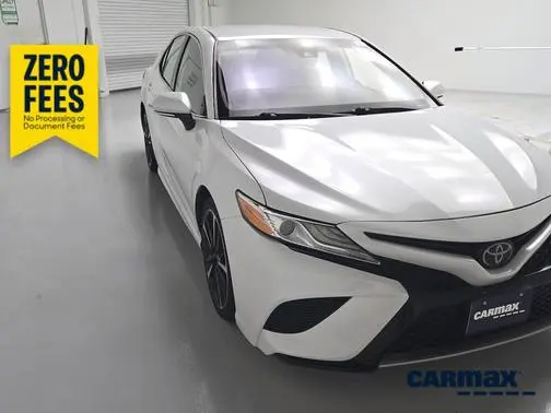 2020 Toyota Camry XSE FWD photo
