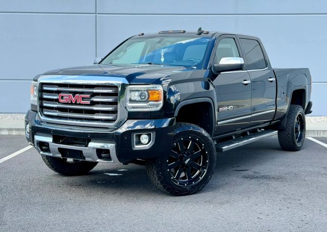 2015 GMC Sierra 2500HD SLT 4WD photo