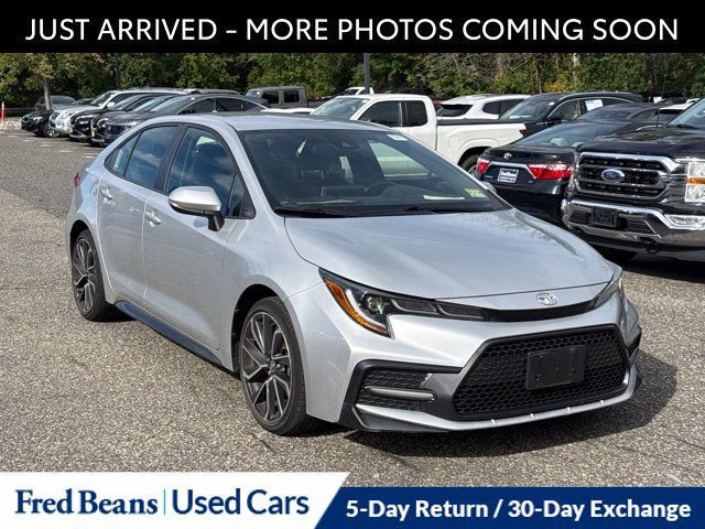 2021 Toyota Corolla SE FWD photo