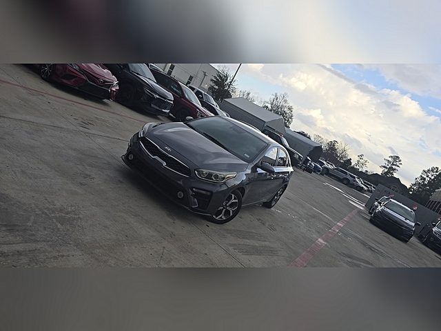 2021 Kia Forte LXS FWD photo