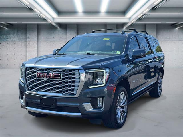 2021 GMC Yukon XL Denali 4WD photo
