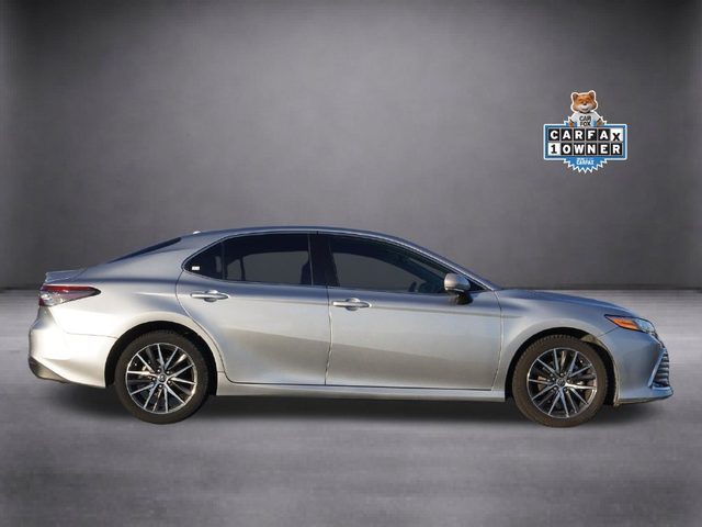 2021 Toyota Camry XLE FWD photo