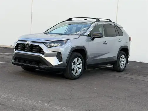 2021 Toyota RAV4 LE AWD photo