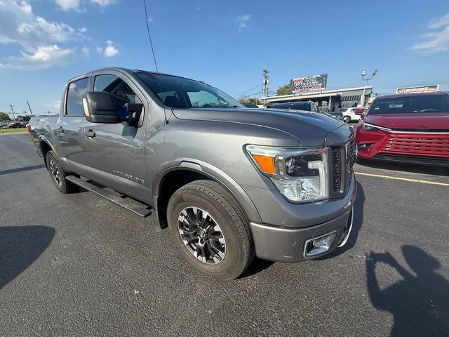 2019 Nissan Titan PRO-4X 4WD photo