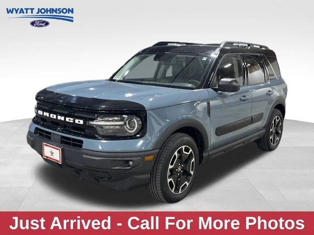 2021 Ford Bronco Sport Outer Banks 4WD photo
