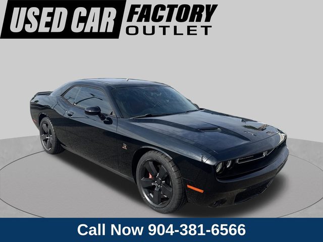 2015 Dodge Challenger R/T Scat Pack RWD photo