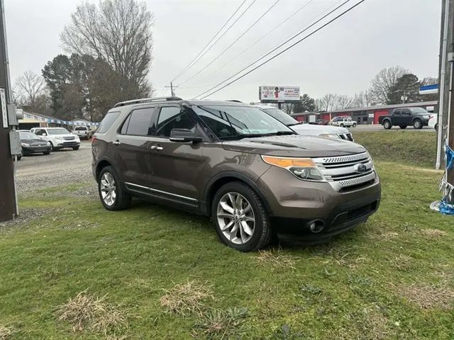 2015 Ford Explorer XLT FWD photo