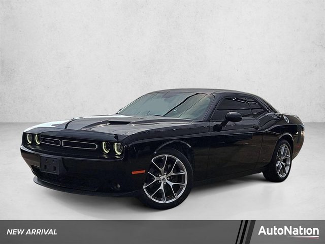 2020 Dodge Challenger SXT RWD photo